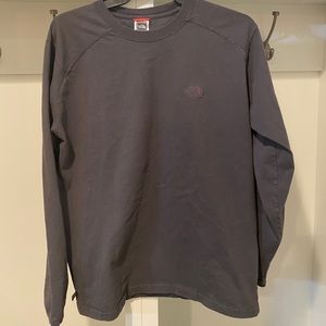 North Face gray long sleeve shirt size medium